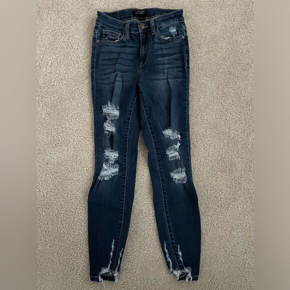 Judy Blue skinny fit distressed jeans - Picture 1 of 3